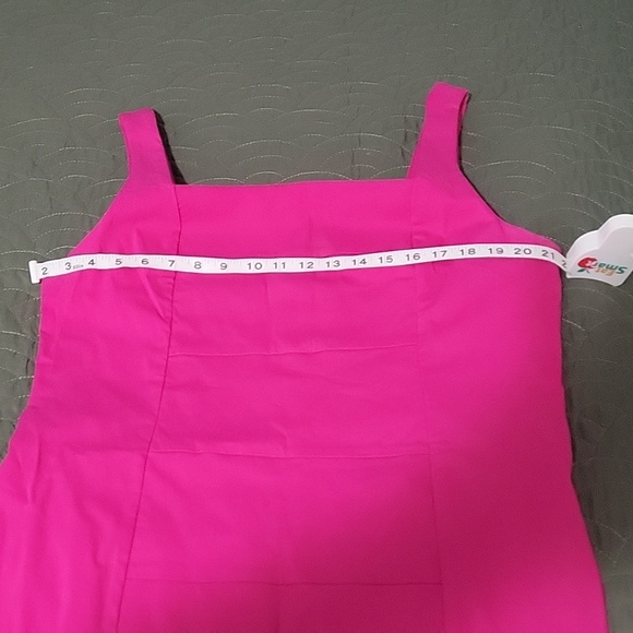 Hot Pink Bodycon Dress with matching jacket. - Picture 5 of 5